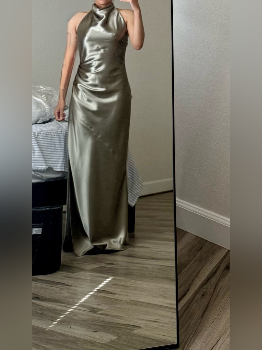 Lovers and Friends Kamiah Gown - Picture 5 of 5